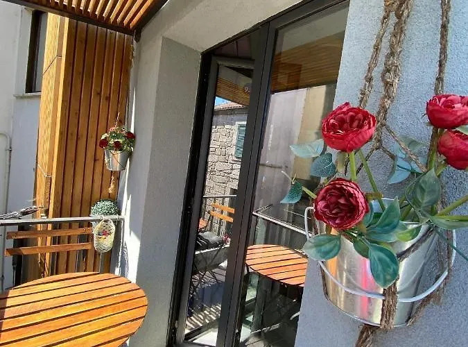 Refugio Da - Refuge Of The Village Villa