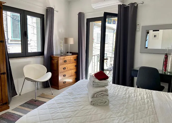 Refugio Da - Refuge Of The Village