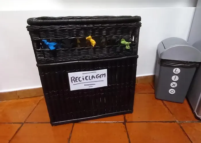 Refugio Da - Refuge Of The Village *